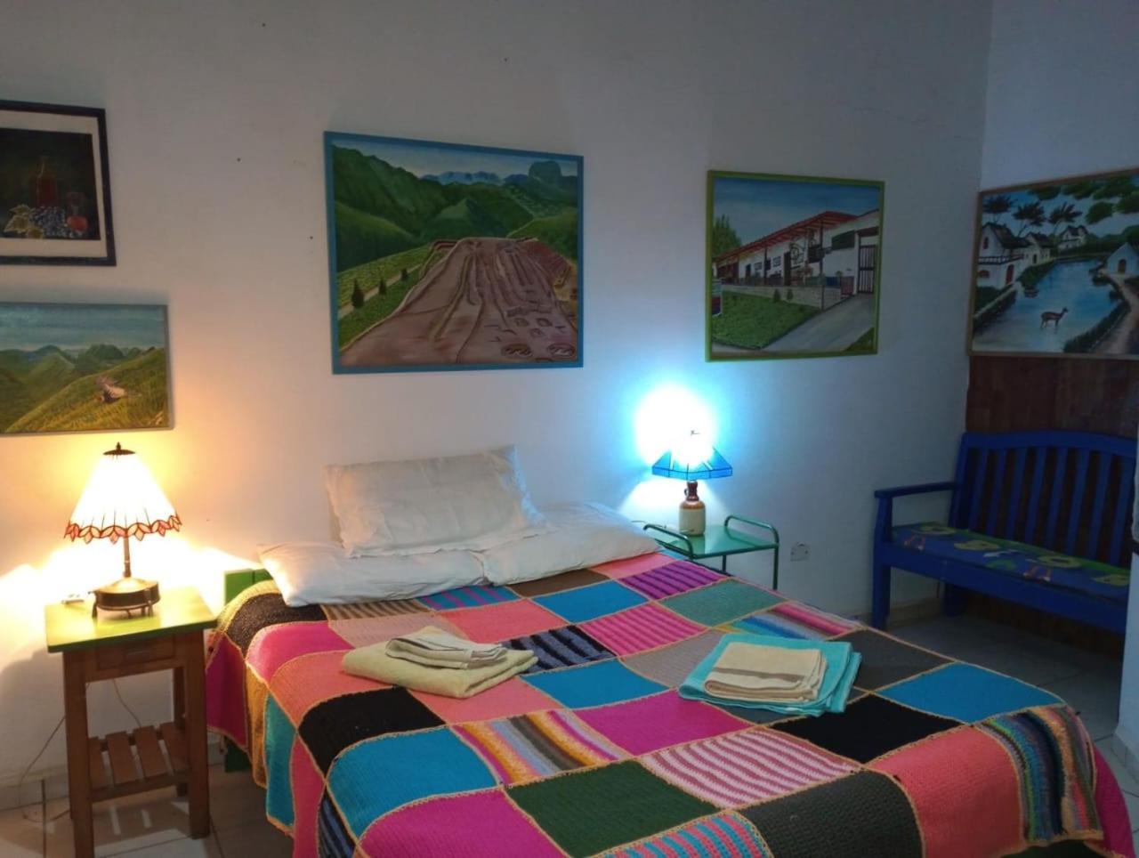 Hostel Los Aventureros Samaipata Pokoj fotografie